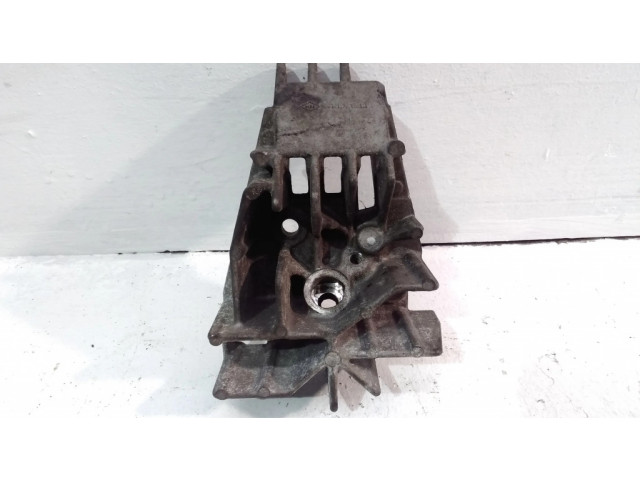 Кронштейн крепления двигателя