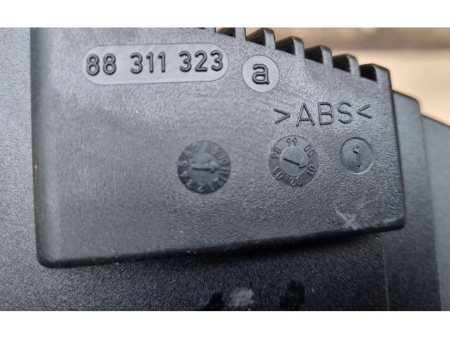 Přístrojová deska Mercedes-Benz C W203 2003 88311323