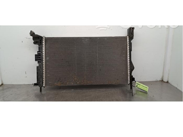 Радиатор охлаждающей жидкости  32224828   Volvo XC90 