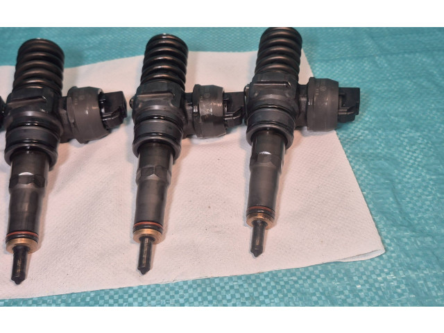 Комплект форсунок 038130073BN, 038130073BL Volkswagen Golf Plus BlS