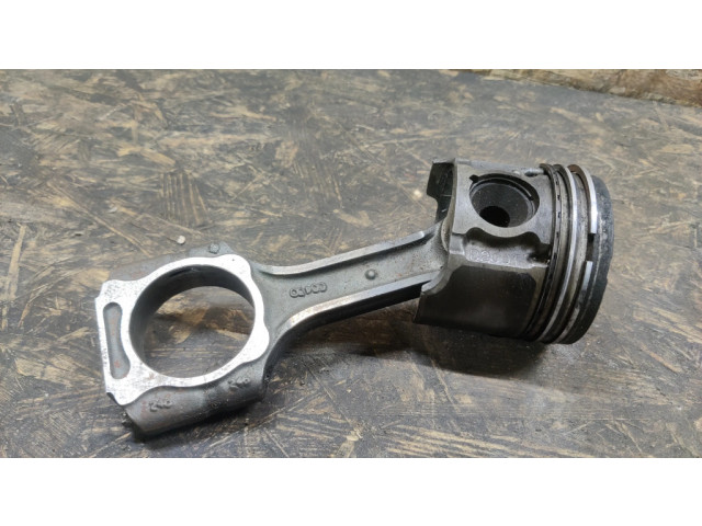 Поршень с шатуном D20DT SsangYong Kyron для дизельного двигателя 2.0