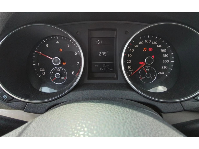 Панель приборов 5K0920861   Volkswagen Golf VI       