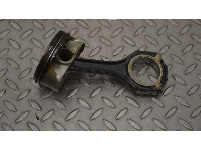 Поршень M 157.985 1316 Mercedes-Benz S C217