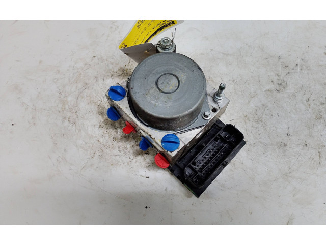 Блок АБС 8200846463   Dacia  Duster  2010 - 2017 года