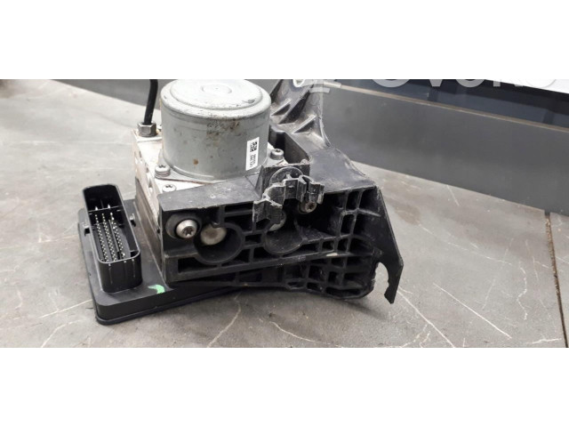 Блок АБС 52062978   Jeep  Renegade  2014 -  года