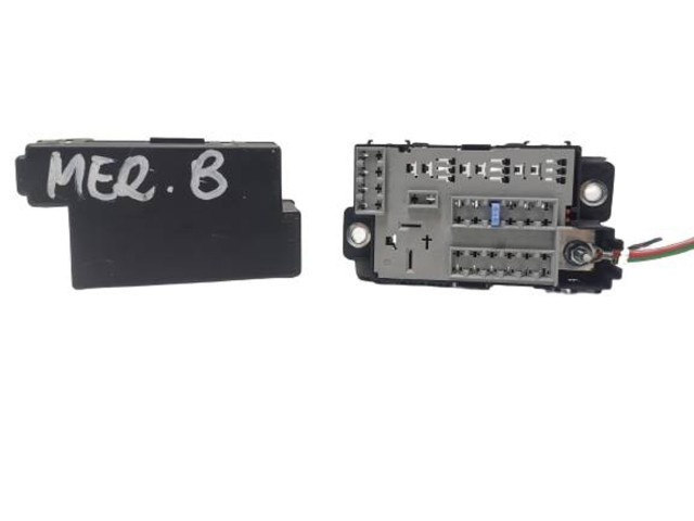 Блок предохранителей Opel Meriva B