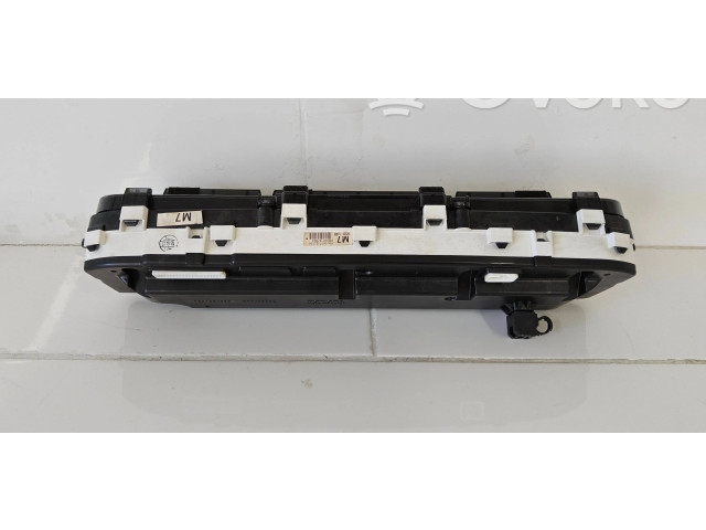 Přístrojová deska Toyota Prius+ (ZVW40) 2012 769166990