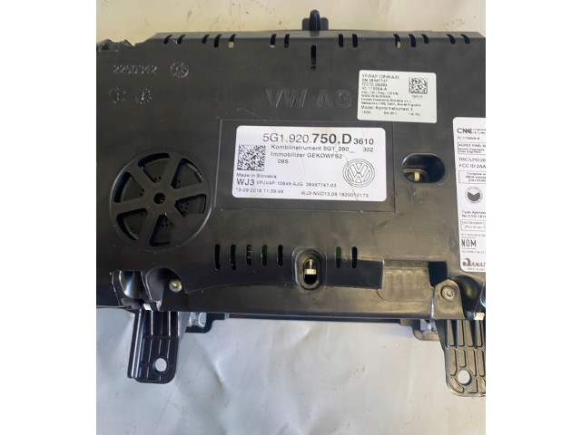 Панель приборов 5G1920750D Volkswagen Golf VII