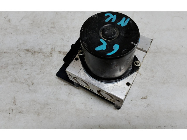 Блок АБС 6R0614517K, 6R0907379N Skoda Fabia Mk2 (5J) 2007 - 2014 года