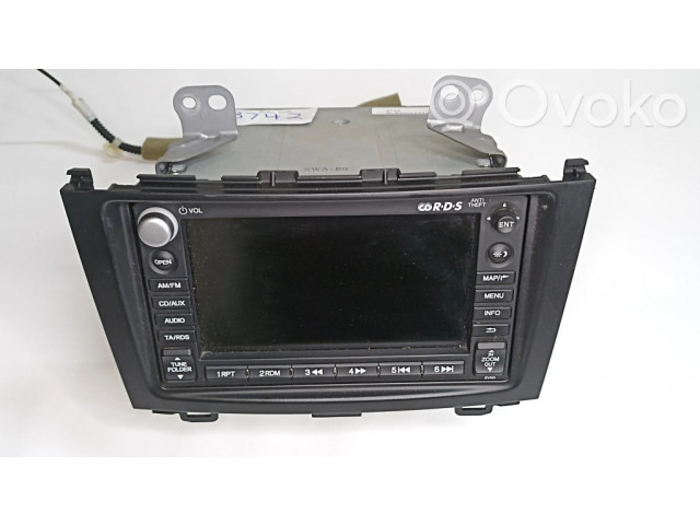 Радио/ проигрыватель CD/DVD / навигация