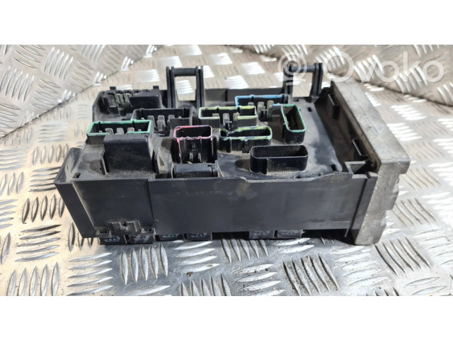   Pojistková skříňka 04869000AI, 64469H   Chrysler Voyager 2002