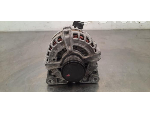 Генератор 231002175R Renault Clio V