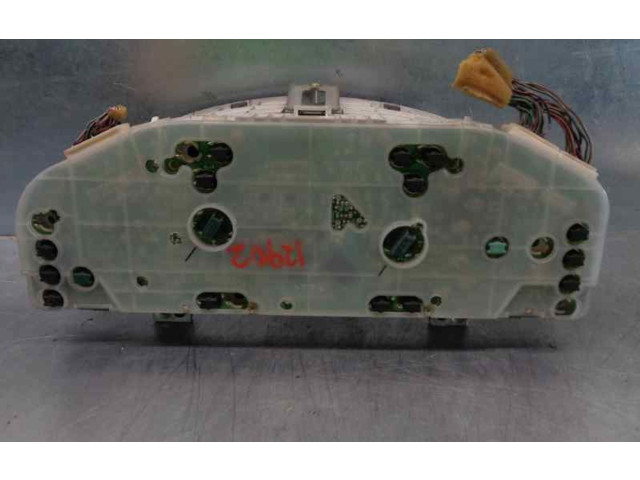 Панель приборов Mazda 626