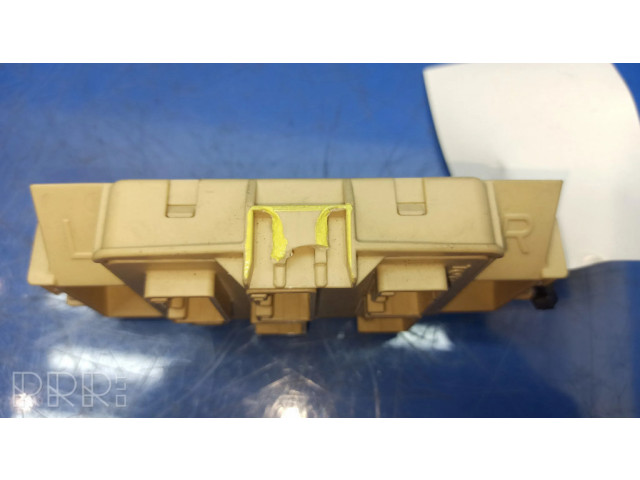 Pojistková skříňka Z40 Lexus SC 430 2001