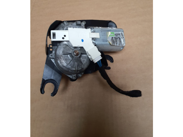 Моторчик заднего дворника 9683382380    Citroen C3