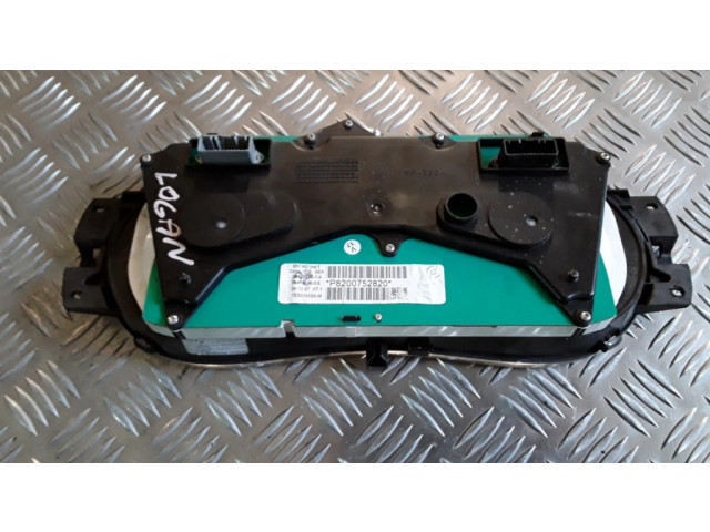 Панель приборов 216774992, 8200752820F   Dacia Logan I       