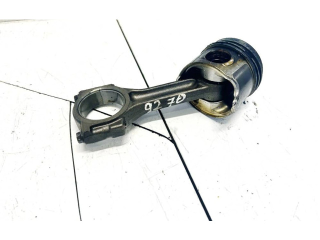 Поршень с шатуном Renault Scenic I