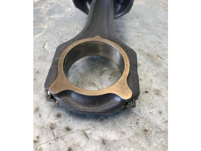 Píst Mercedes-Benz E W211 648.961