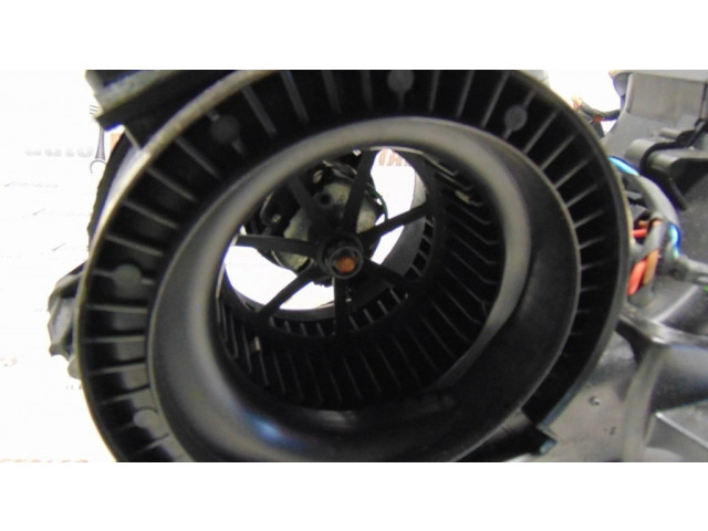 Вентилятор печки    A1648300008, A2218703858   Mercedes-Benz GL X164