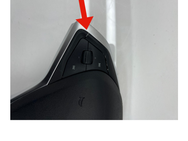 Подушка безопасности водителя 0589P1000552, 23120219 Tesla Model S