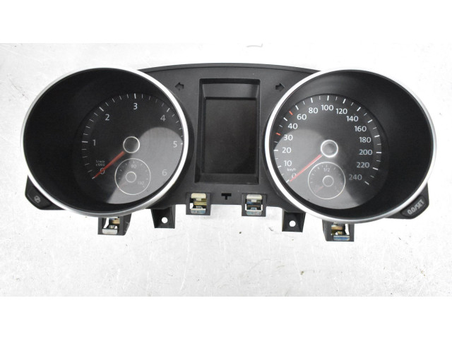 Панель приборов 5K0920872A Volkswagen Golf VI