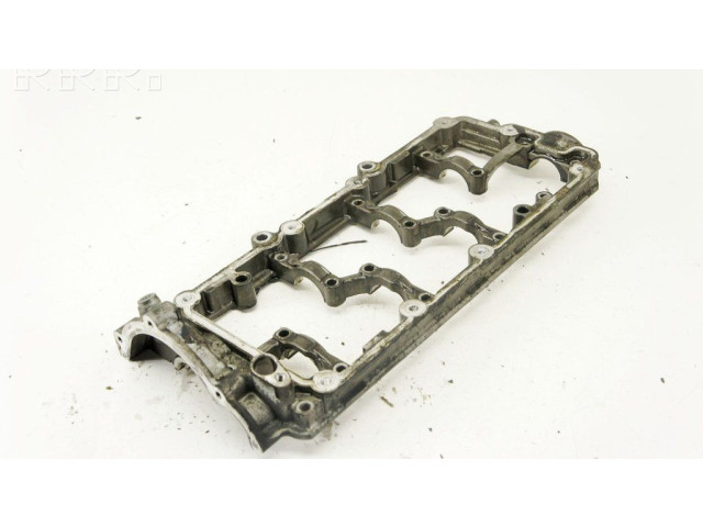 Camshaft holder bracket