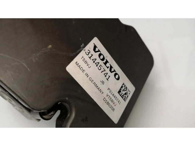 Блок АБС Volvo XC40