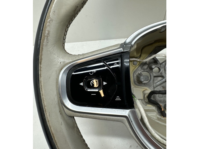 Руль Volvo XC90  2014 -  года 31407818, 518010046      