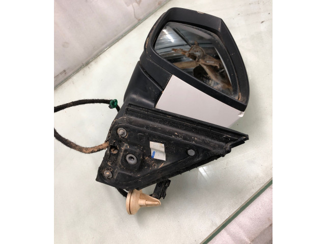 Зеркало электрическое Skoda Karoq 2017 - года