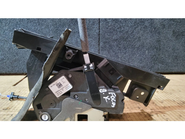 Задний замок