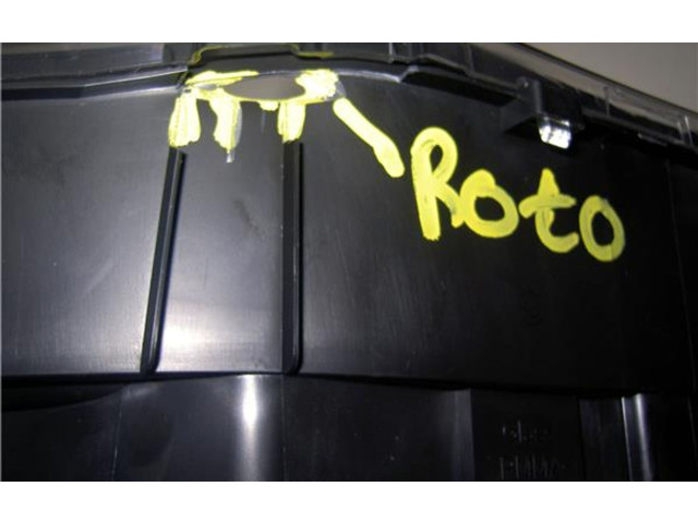 Přístrojová deska Toyota Yaris 2017 838000U270