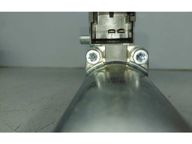 Передний двигатель механизма для подъема окон