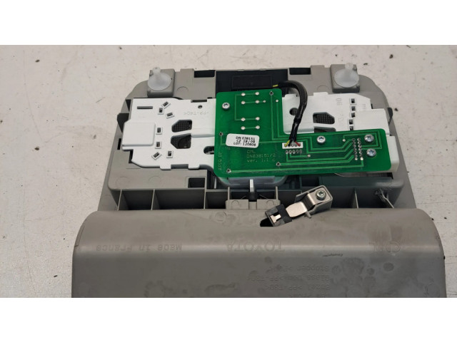 Фонарь освещения передних мест