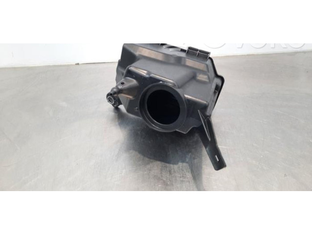 Блок предохранителей  A2135400024   Mercedes-Benz EQC    