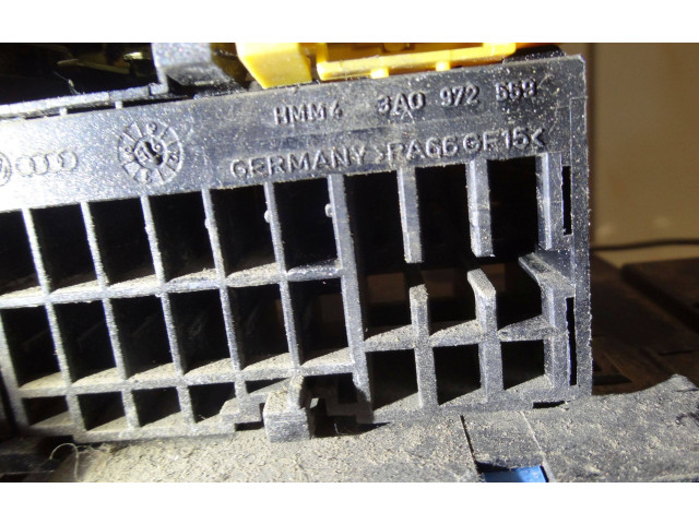 Блок предохранителей  3A0972559   Volkswagen Transporter - Caravelle T4    