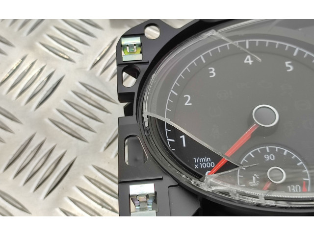 Панель приборов 517920750C   Volkswagen Golf Sportsvan       