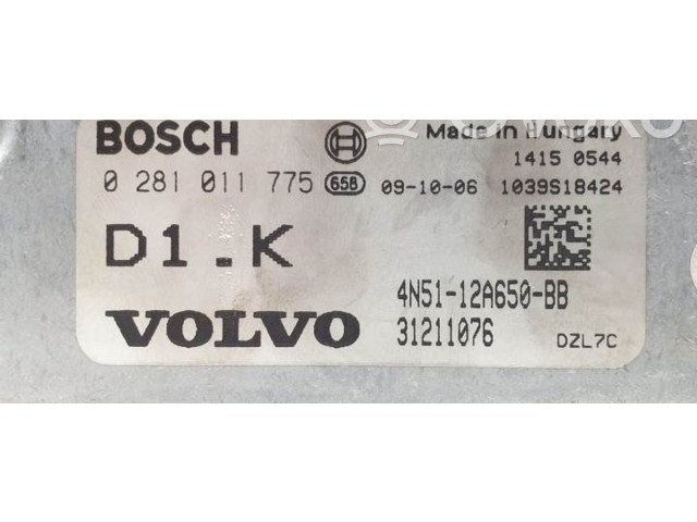 Блок управления двигателя 0281011775, 31211076   Volvo C30