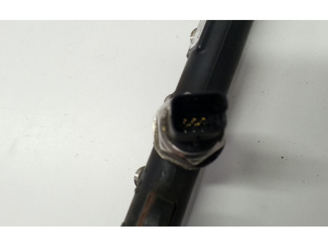 Топливная рампа 9681649580 Ford Kuga I 2.0