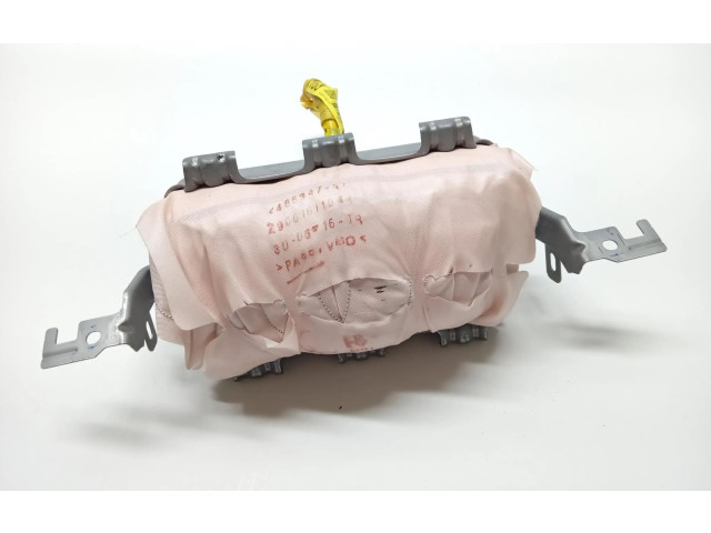 Подушка безопасности водителя BJS757K88, BJS757K88 Mazda 3 III