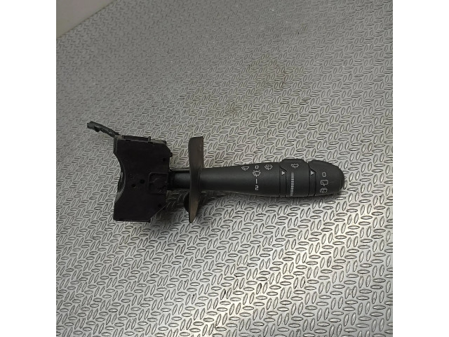 Ручка стеклоочистителей 8200634238, 61760019 Renault Clio III