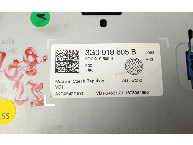 Экран дисплея вверх 3G0919605B   Volkswagen Golf SportWagen       