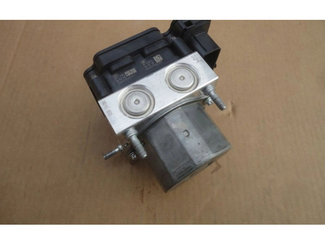 Jednotka ABS A0004313900, 20BENZYNA Mercedes-Benz GLA W156 2014