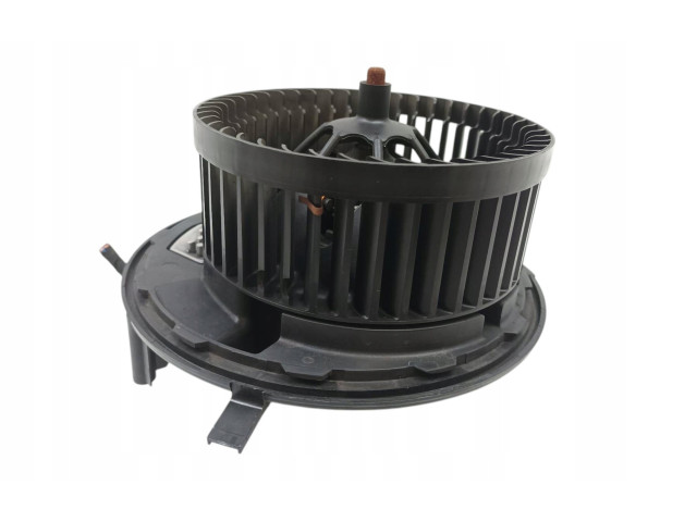 Вентилятор печки 5Q1819021A, 5Q0907521D Skoda Octavia Mk3 (5E)