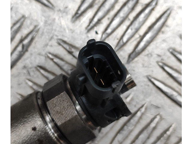 Форсунка 9828959880, 0445110955    Opel Combo E  DV5RCF 