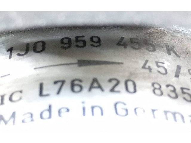 Вентилятор печки    1J0121206D   Volkswagen Golf III