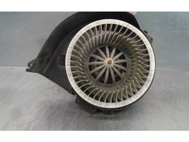 Вентилятор печки    6R1819015   Audi A1