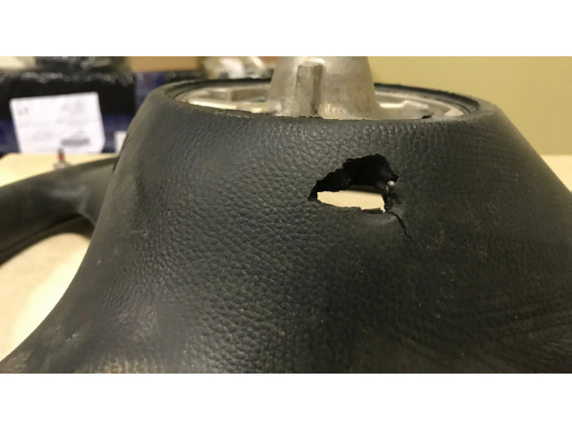 Руль BMW 1 E81 E87 2004-2011 года 61644000, 16443