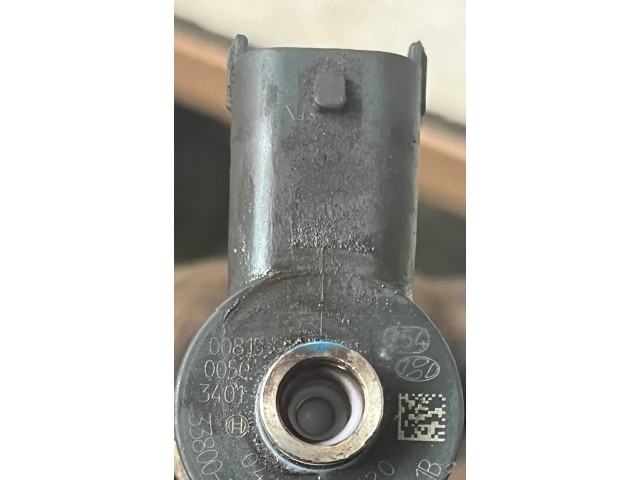 Vstřikovač 0445110320, 338002A900 Hyundai i30 pro naftový motor 1.6