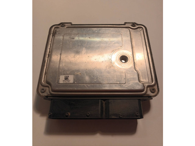 Блок управления двигателя 045906013Q, 0281015049   Skoda Fabia Mk2 (5J)