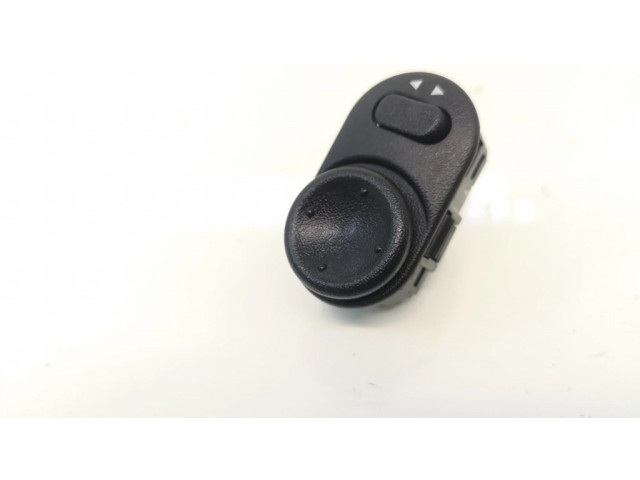 Включатель зеркал